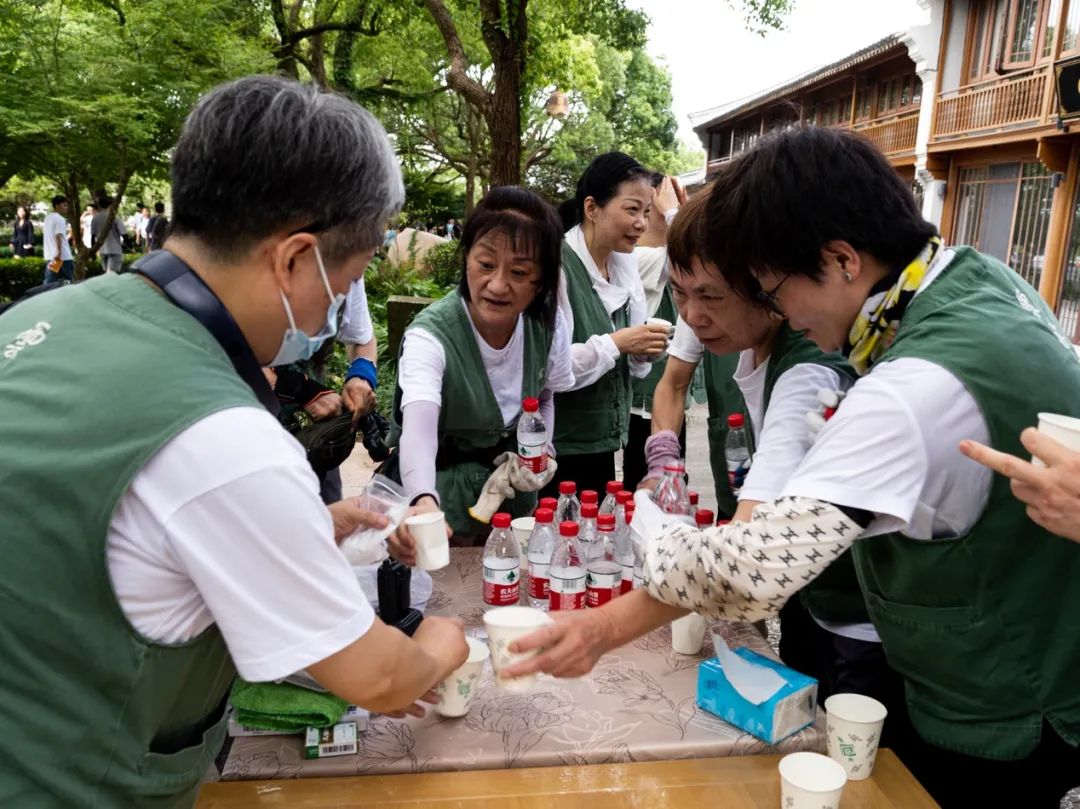 新闻｜忻州翰林寺方丈光泉大和尚领众朝礼普陀山观世音菩萨道场